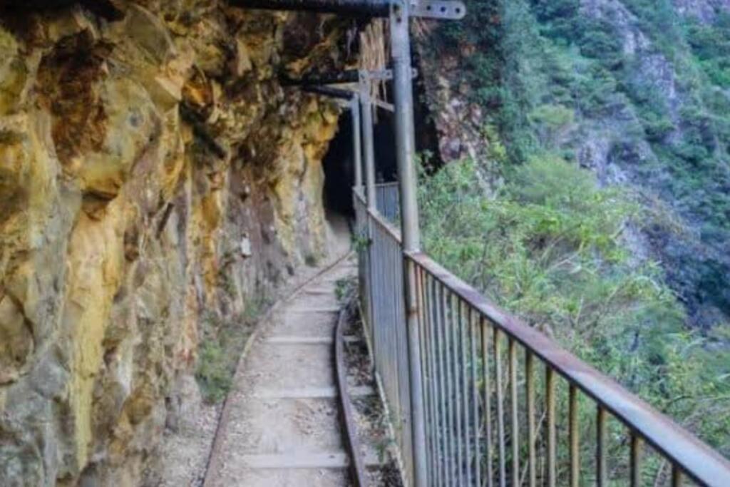 Crown Ridge Miners Cottage Karangahake ภายนอก รูปภาพ