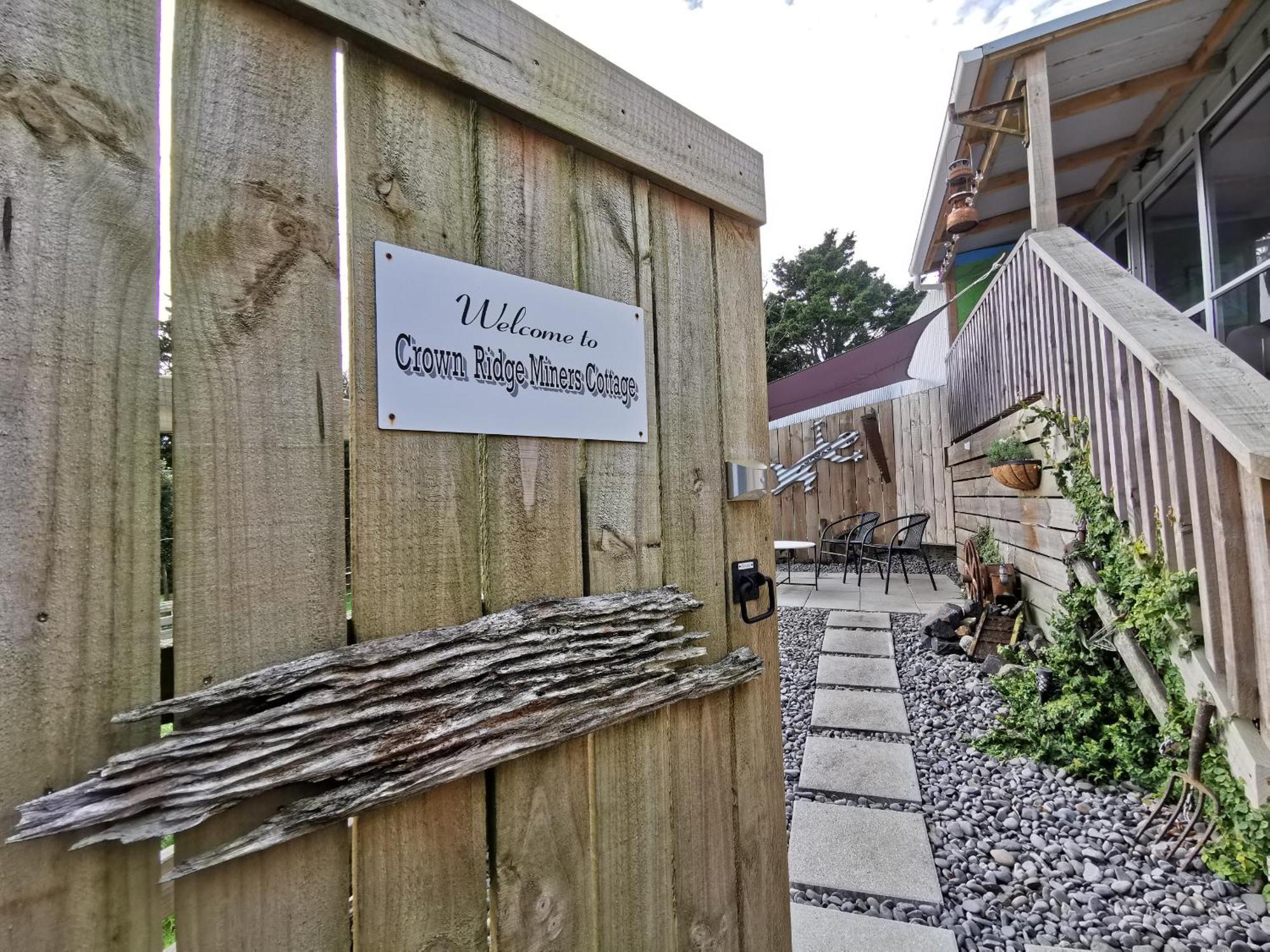 Crown Ridge Miners Cottage Karangahake ภายนอก รูปภาพ